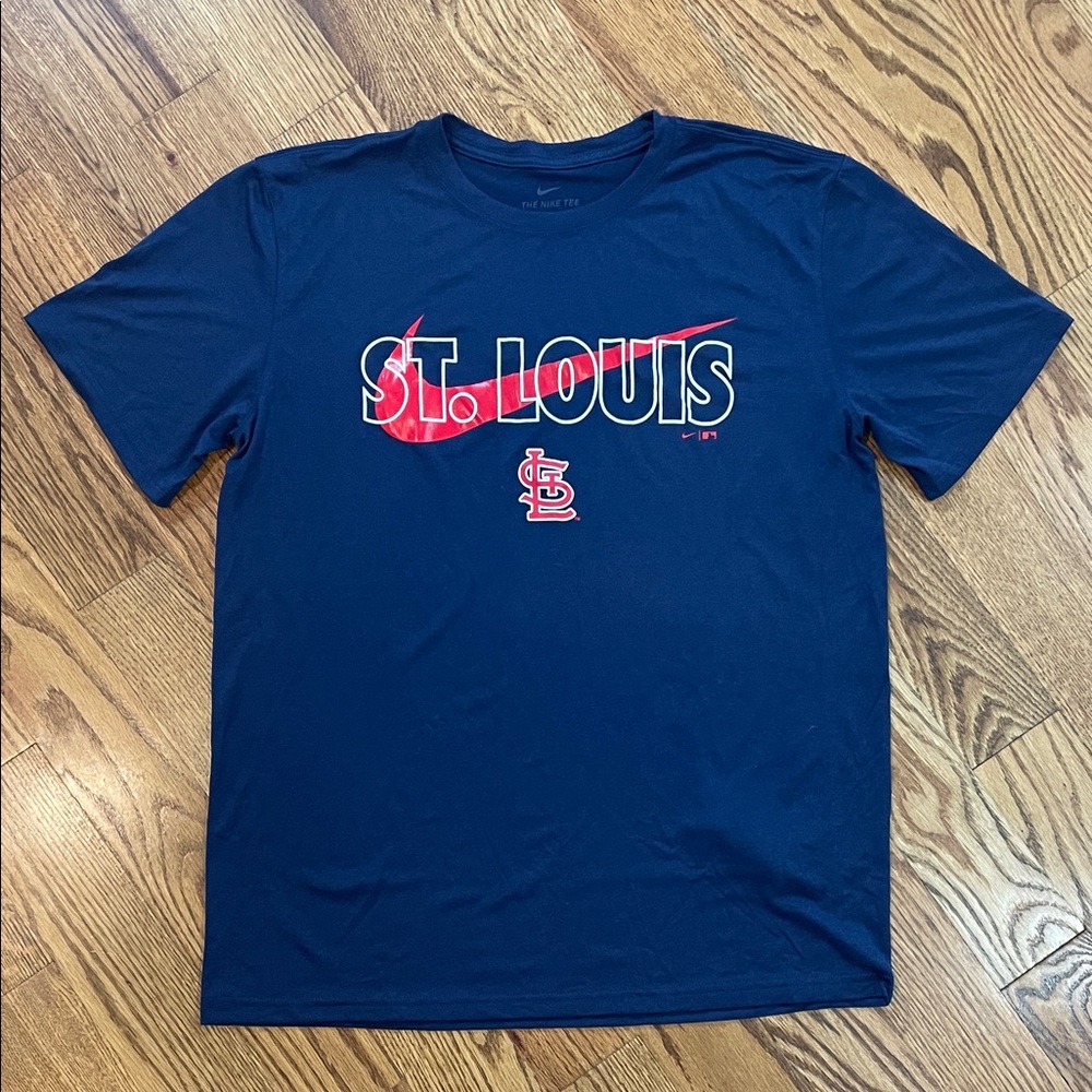 Men’s St. Louis Cardinals Nike Dri-Fit Shirt. Size Large. Like New Condition.